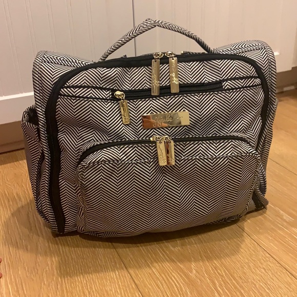 ‼️SOLD‼️ JuJuBe BFF Diaper Bag in Queen of the Nile - Picture 4 of 8